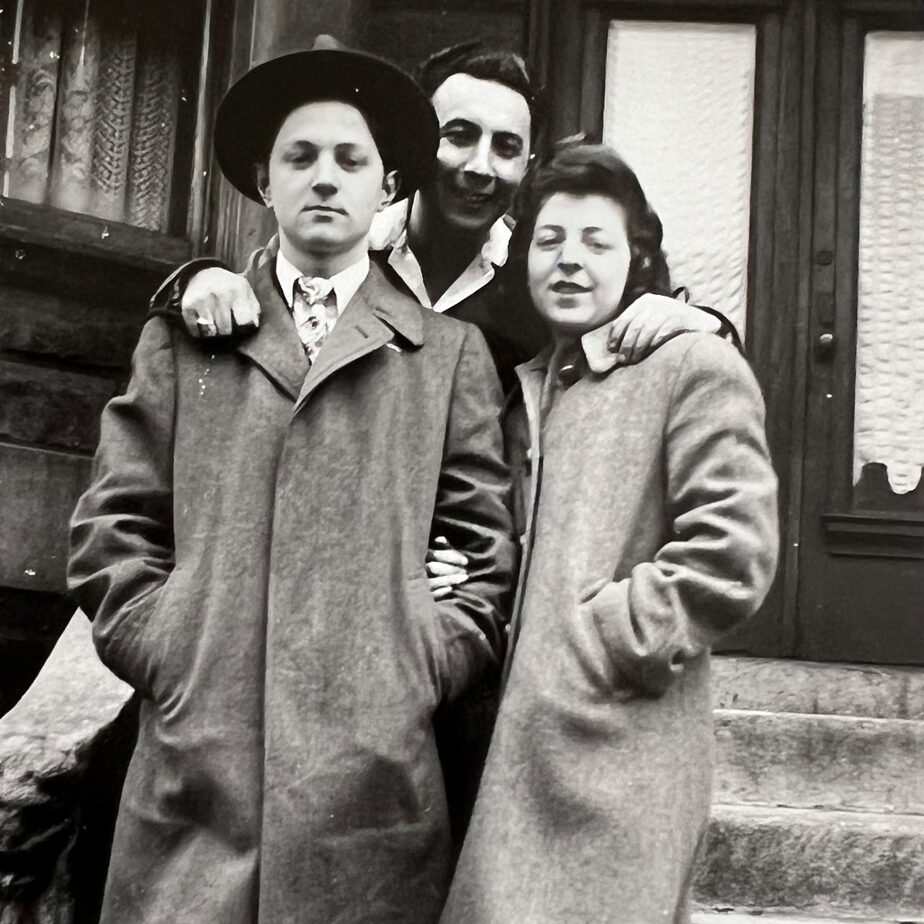 A vintage photograph of Tina's relatives on a stoop in Chicago.